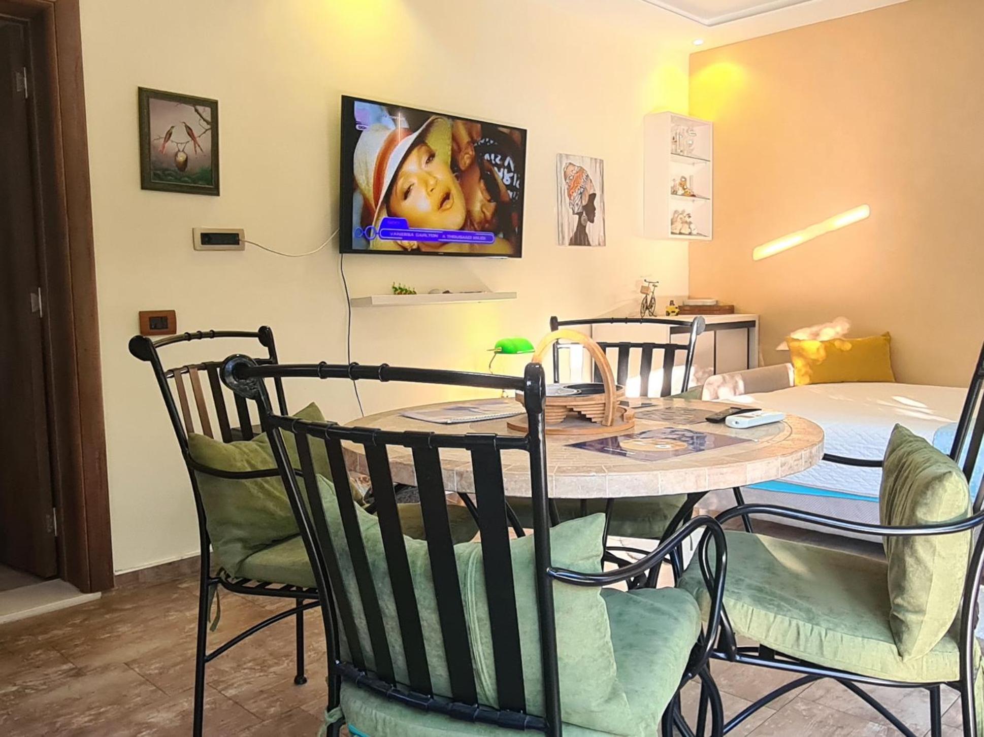 Apartments Aerodrom Подгорица Стая снимка
